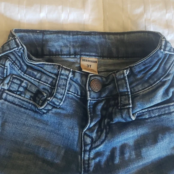 5 pair of 3T Jeans - Picture 6 of 13